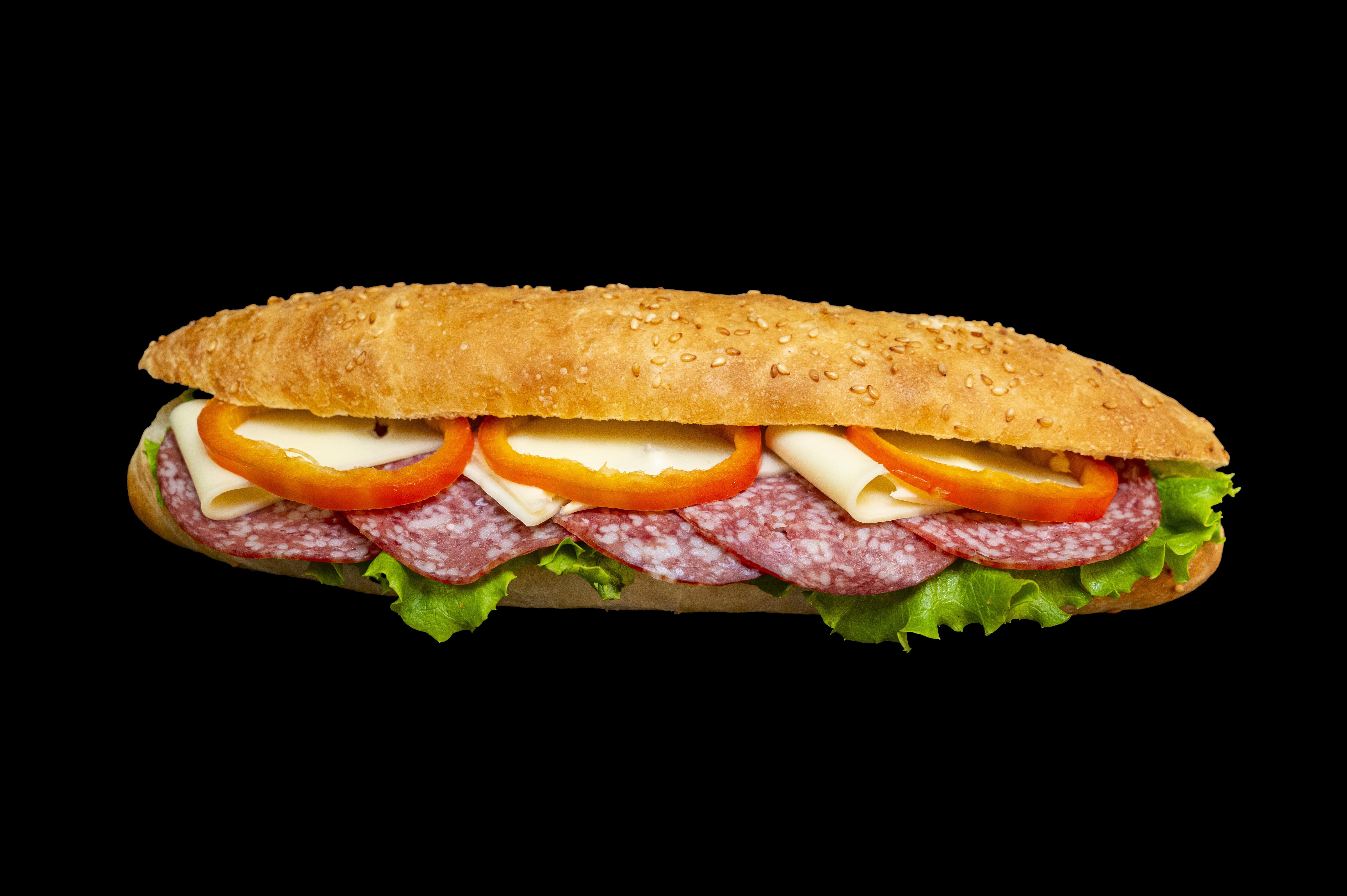 Sandwich cu salam